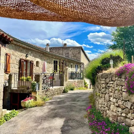 La Holiday home Chazeaux (Ardeche)